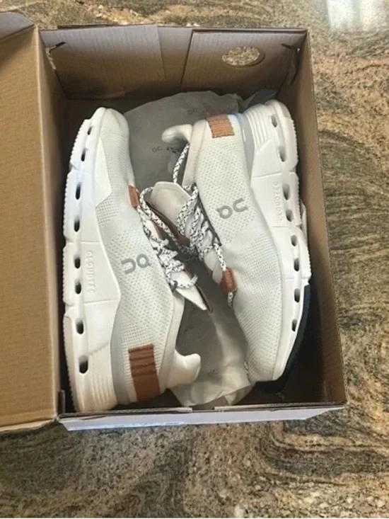 On Running Women's Sneakers in White and Brown - Picture 4 of 6